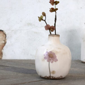 Pottery 'Versailles' Rounded Vase with Daisy Decoration
